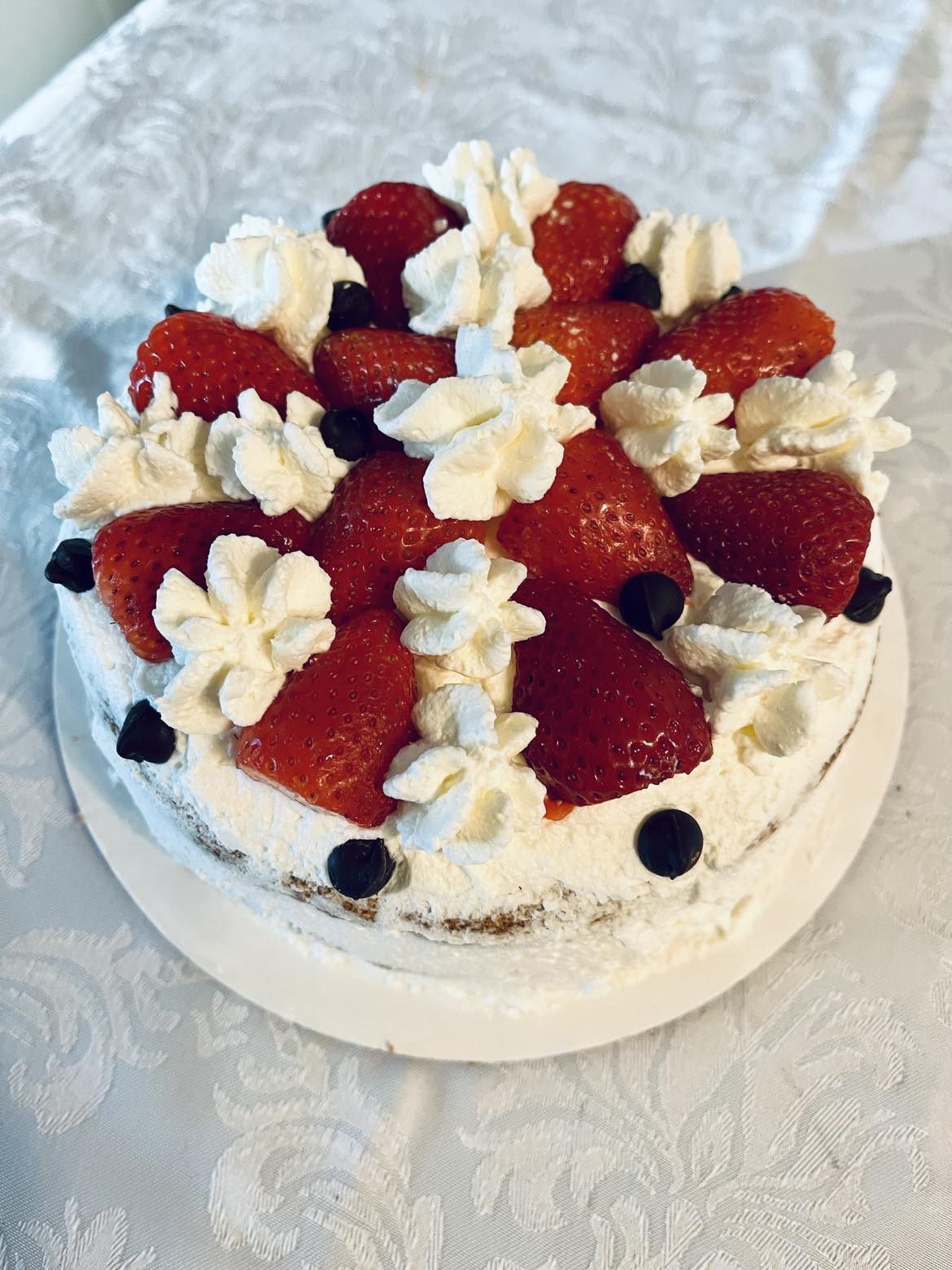 Strawberry Hazelnut german keto cake