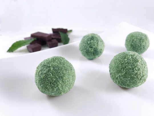 Keto Mint Chocolate Energy Dessert Balls Fat Bombs  4/8 pieces